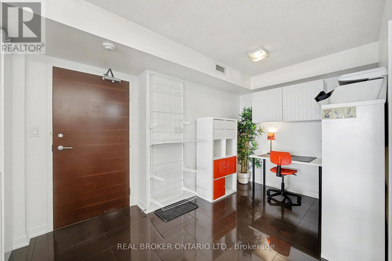 2608 - 15 Iceboat Terrace, Toronto, Ontario  M5V 4A5 - Photo 14 - C12758664