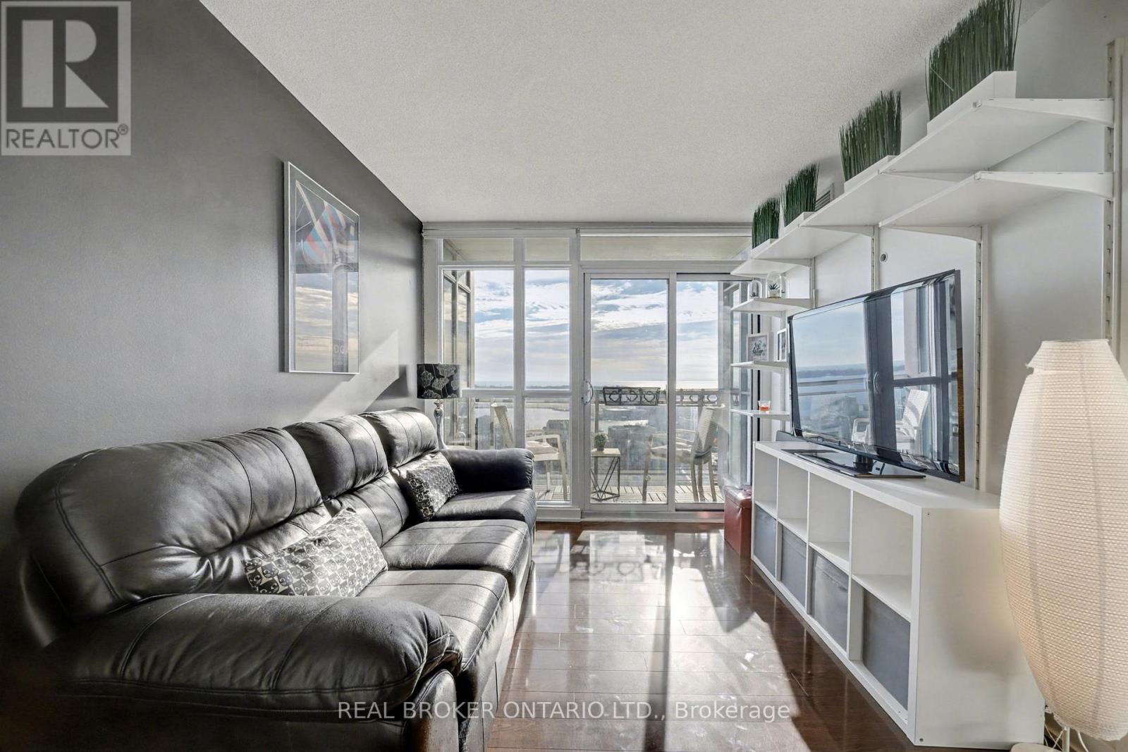 2608 - 15 Iceboat Terrace, Toronto, Ontario  M5V 4A5 - Photo 5 - C12758664