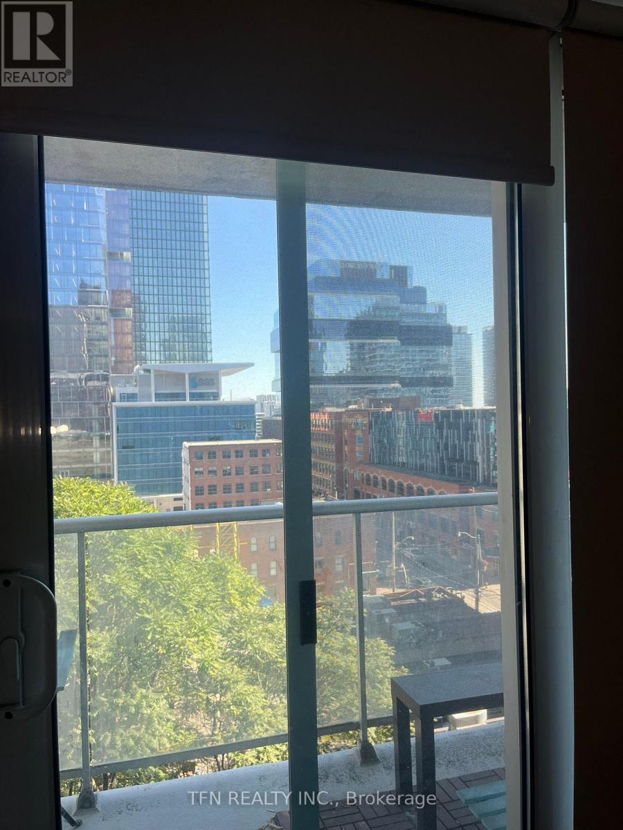 1001 - 230 King Street E, Toronto, Ontario  M5A 1K5 - Photo 3 - C12758688