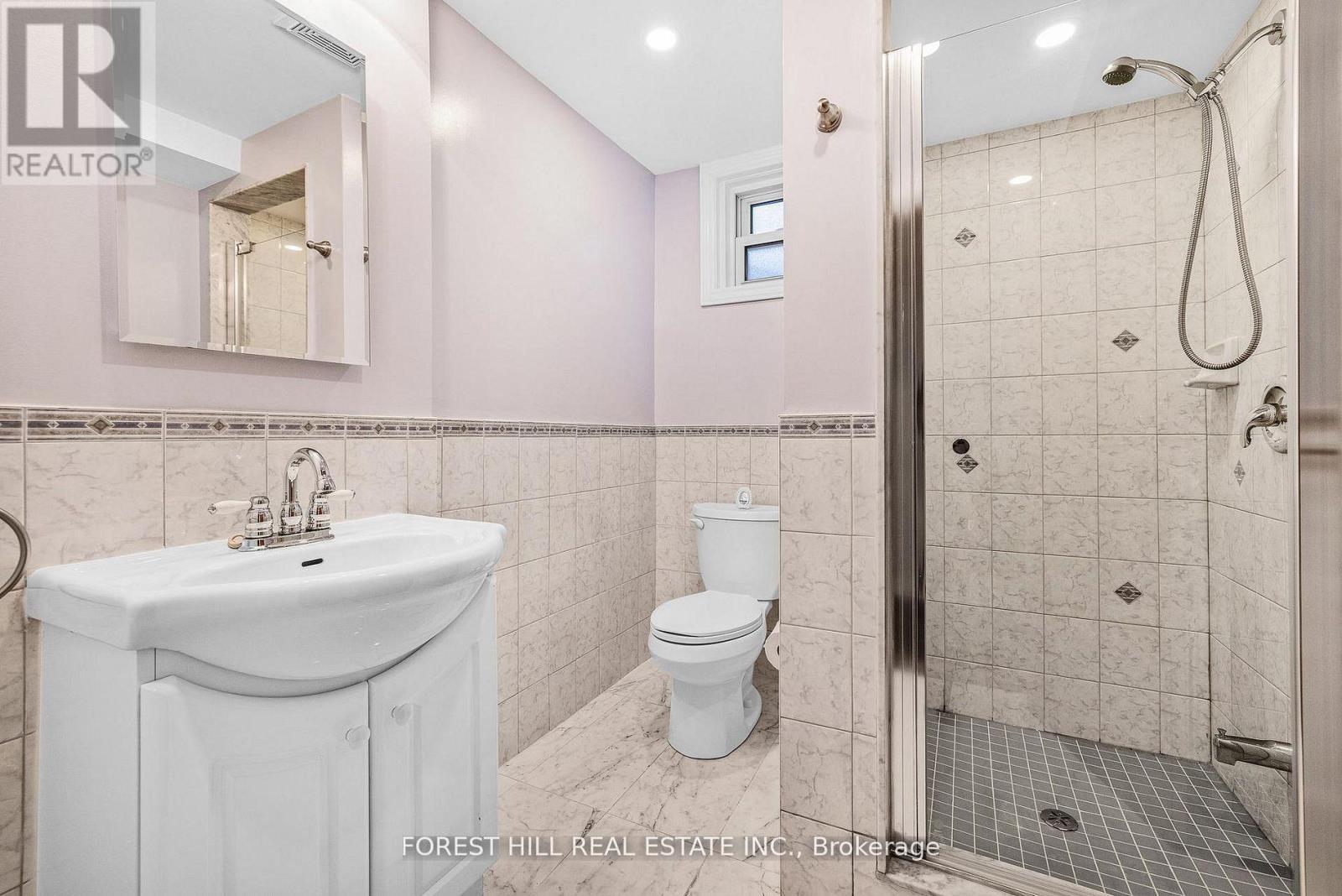 18 Irvington Crescent, Toronto, Ontario  M2N 2Z1 - Photo 15 - C12758746