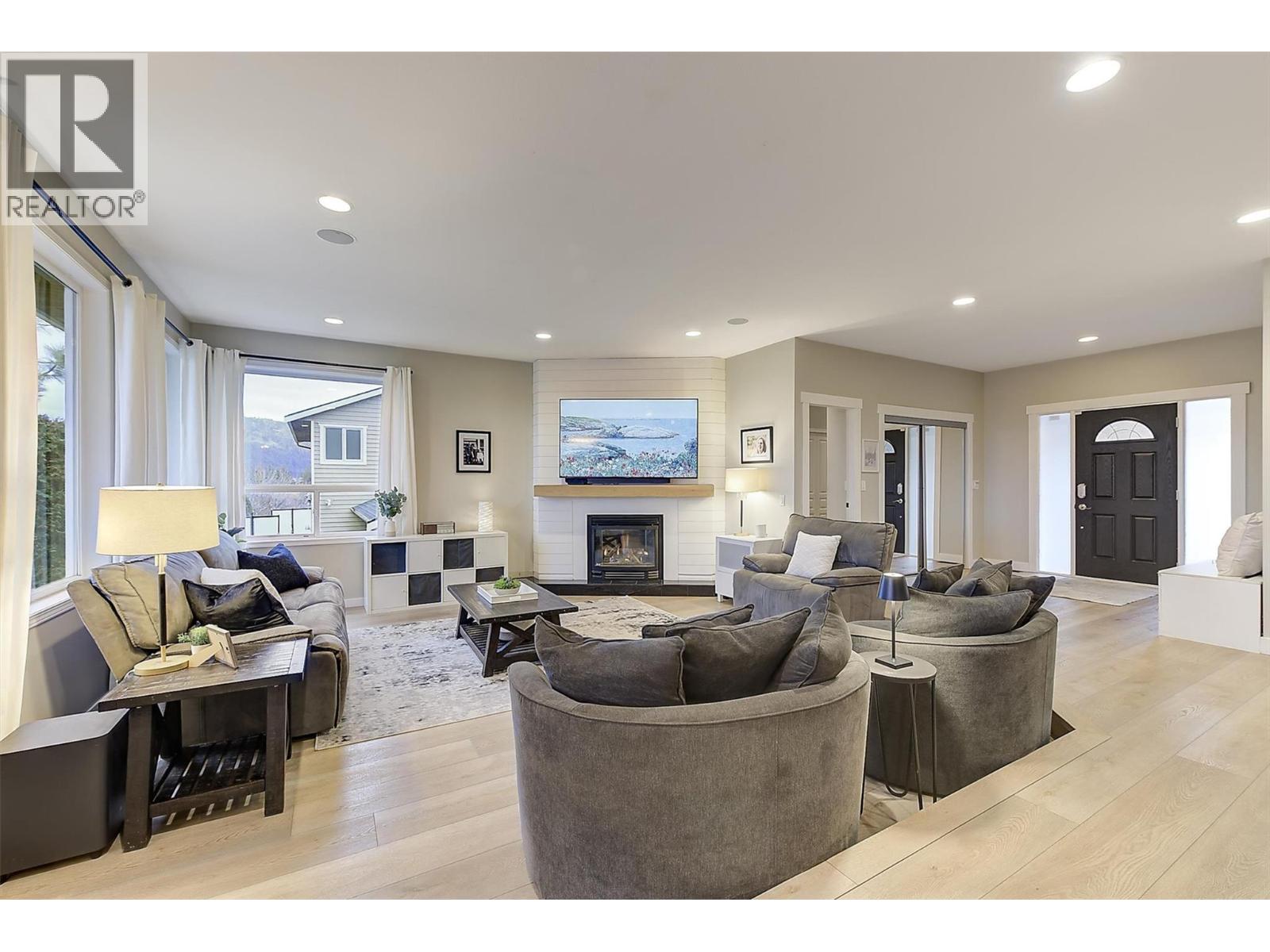 2063 Horizon Drive, West Kelowna, British Columbia  V1Z 3N4 - Photo 24 - 10374222