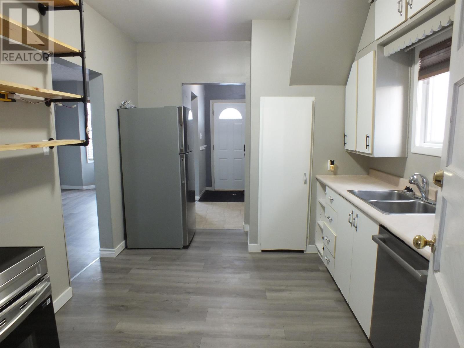 225 Balmoral St, Thunder Bay, Ontario  P7C 4J7 - Photo 6 - TB2600059