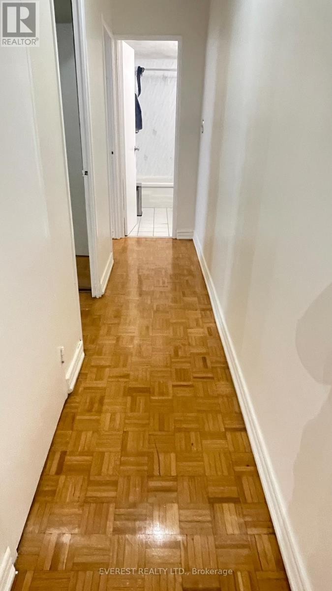 1705 - 3 Massey Square, Toronto, Ontario  M4C 5L5 - Photo 4 - E12758216