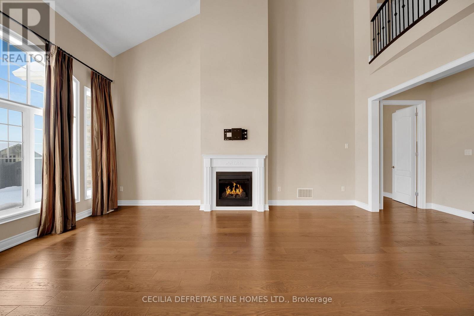 31 Munsie Drive, King, Ontario  L7B 0N8 - Photo 11 - N12758440