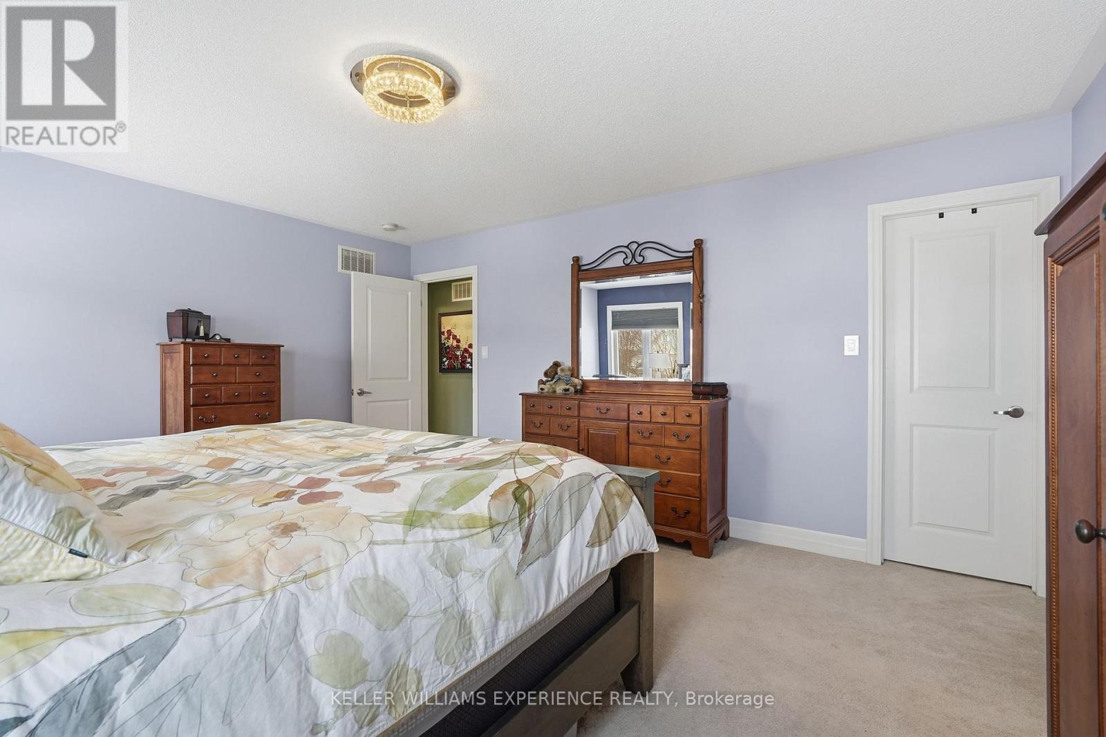 47 Mount Crescent, Essa (Angus), Ontario  L0M 1B5 - Photo 24 - N12758606