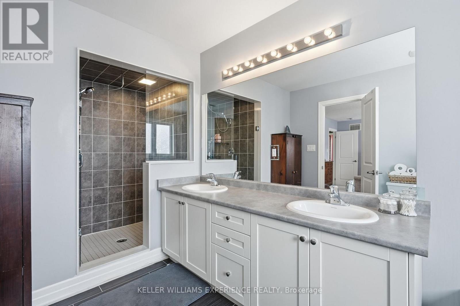 47 Mount Crescent, Essa (Angus), Ontario  L0M 1B5 - Photo 25 - N12758606