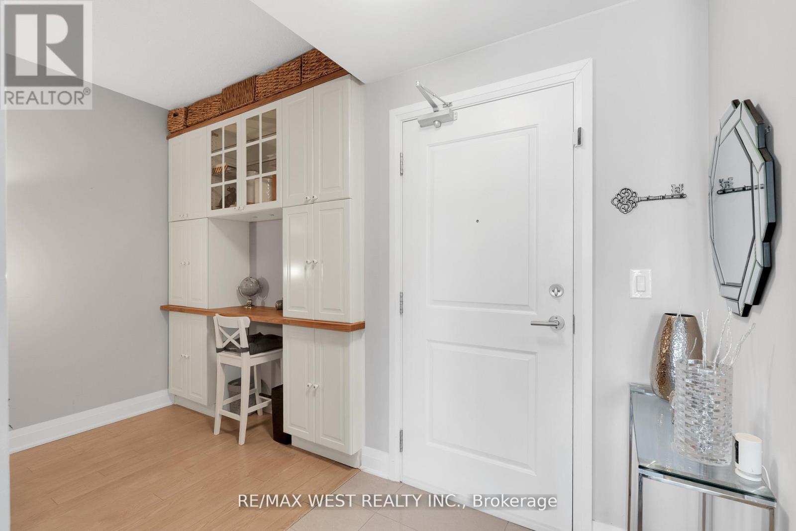 710 - 24 Woodstream Boulevard, Vaughan, Ontario  L4L 8C4 - Photo 4 - N12758560