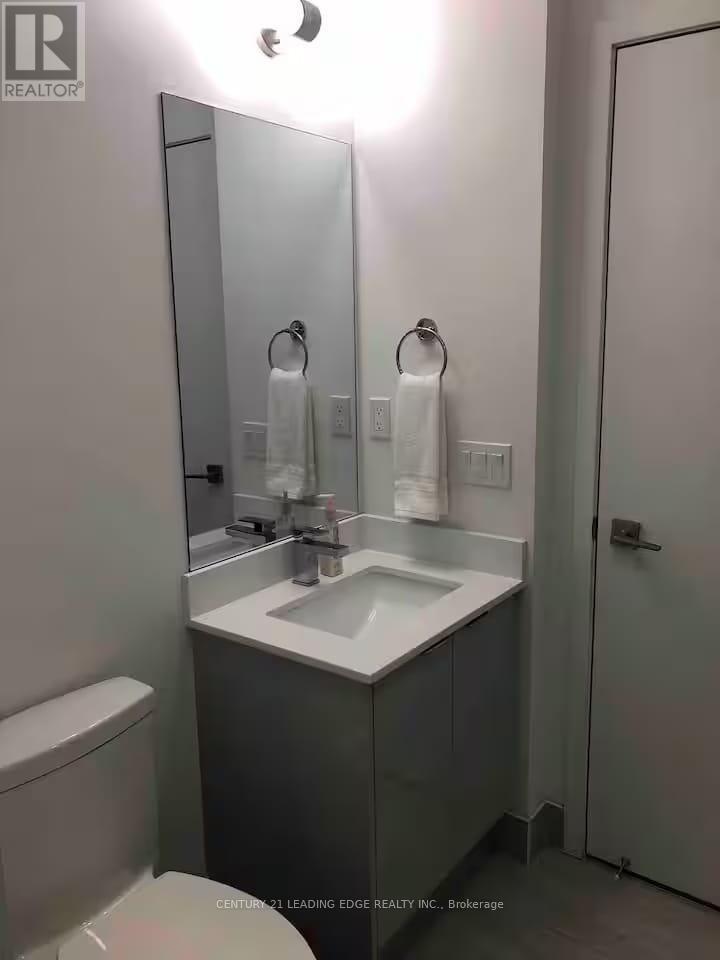 218 - 2916 Highway 7 Road W, Vaughan, Ontario  L4K 0K6 - Photo 4 - N12758650