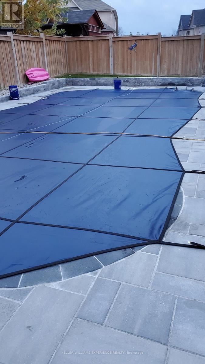 47 Mount Crescent, Essa (Angus), Ontario  L0M 1B5 - Photo 7 - N12758606