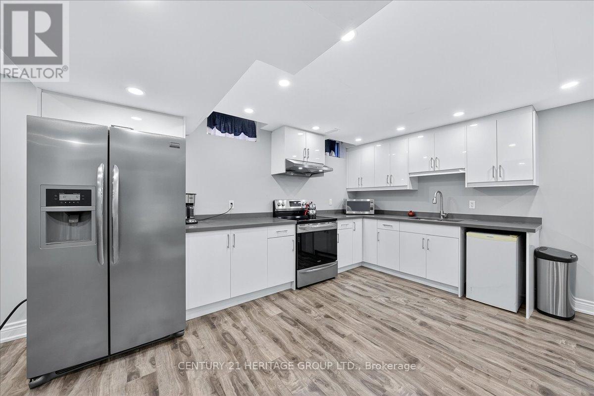 Basement Apartment - 363 Otton Road N, Newmarket, Ontario  L3X 1E5 - Photo 3 - N12758494