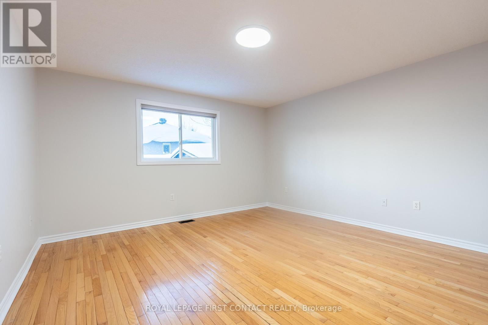 316 Johnson Street, Barrie (Georgian Drive), Ontario  L4M 7A1 - Photo 7 - S12758576