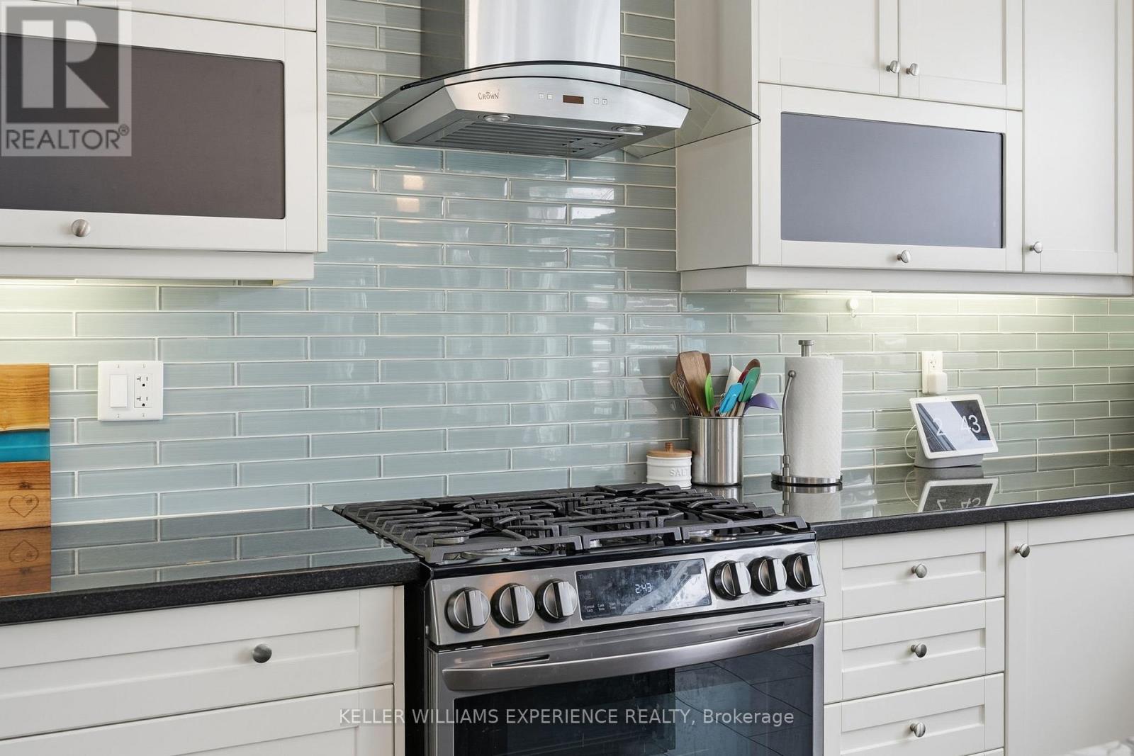 47 Mount Crescent, Essa (Angus), Ontario  L0M 1B5 - Photo 14 - N12758606