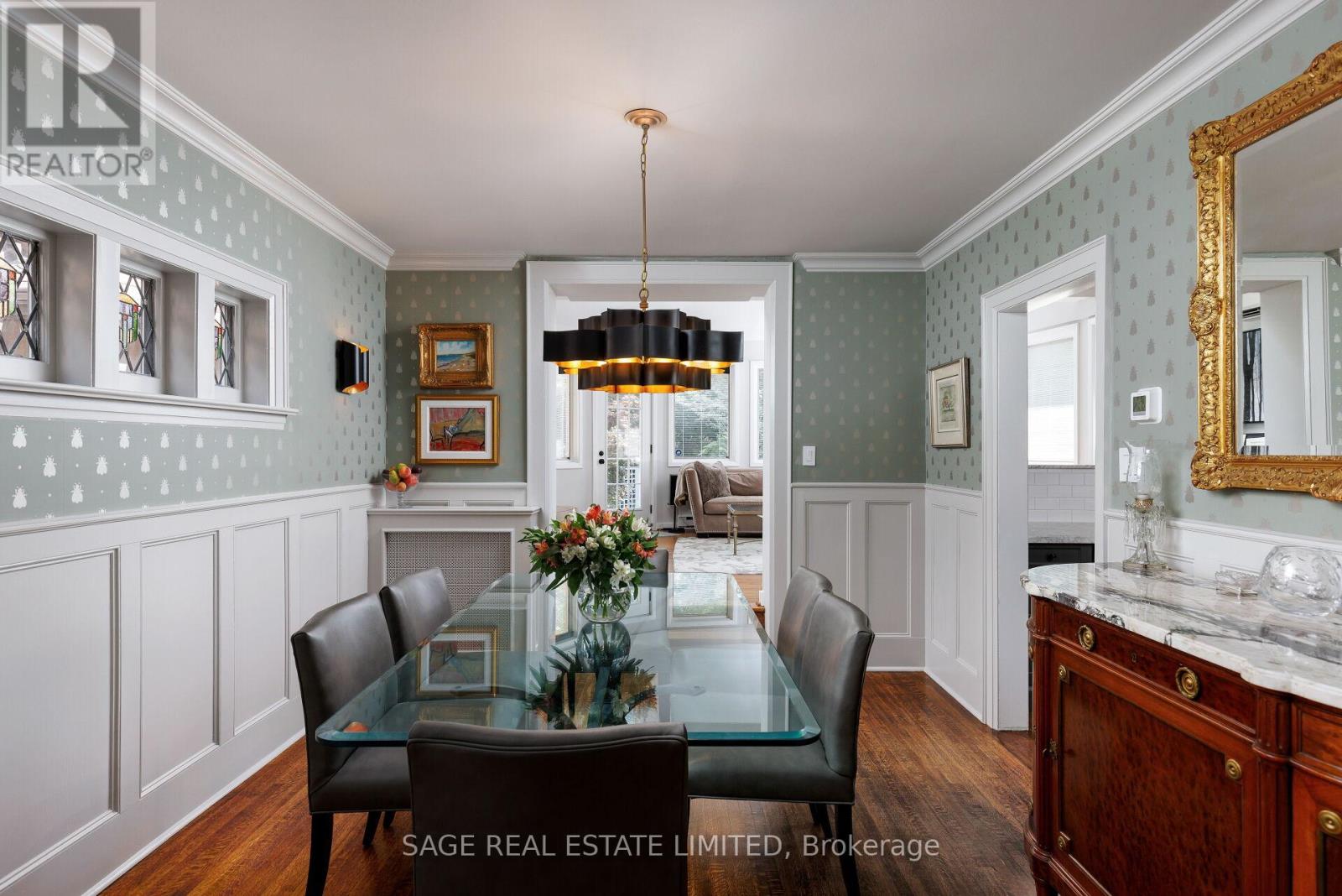 35 Grenview Boulevard N, Toronto, Ontario  M8X 2J9 - Photo 8 - W12758554