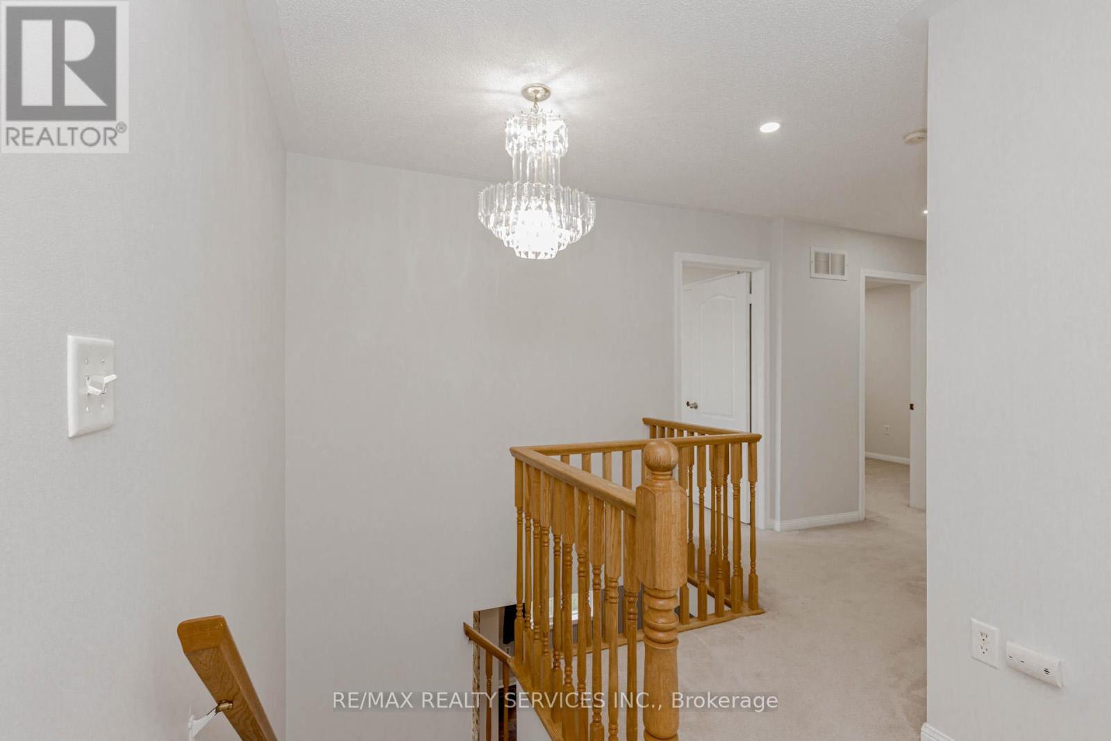 Upper - 106 Narrow Valley Crescent, Brampton, Ontario  L6R 2M6 - Photo 15 - W12758586