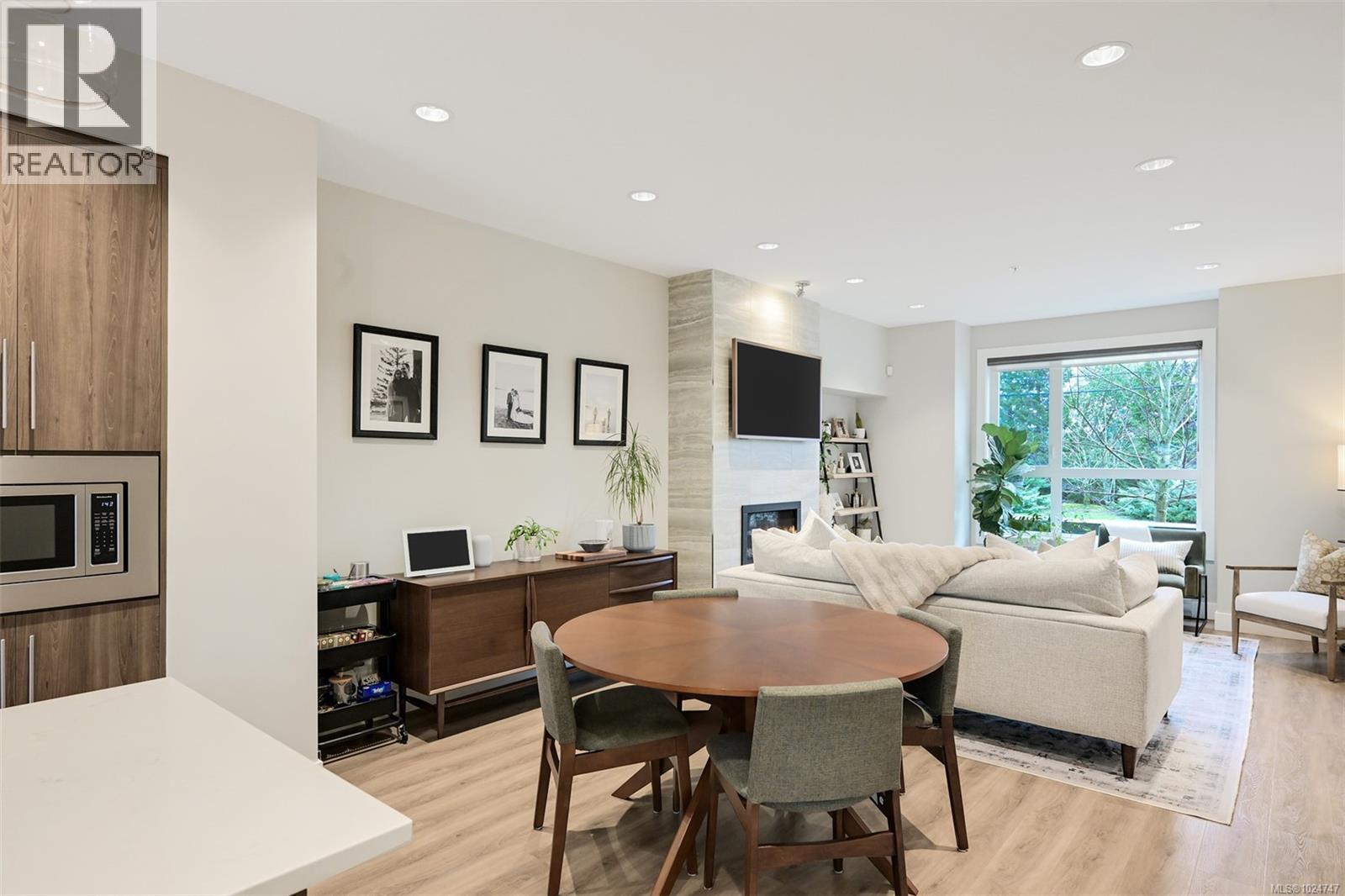 7864 Lochside Dr, Central Saanich, British Columbia  V8M 0B9 - Photo 12 - 1024747