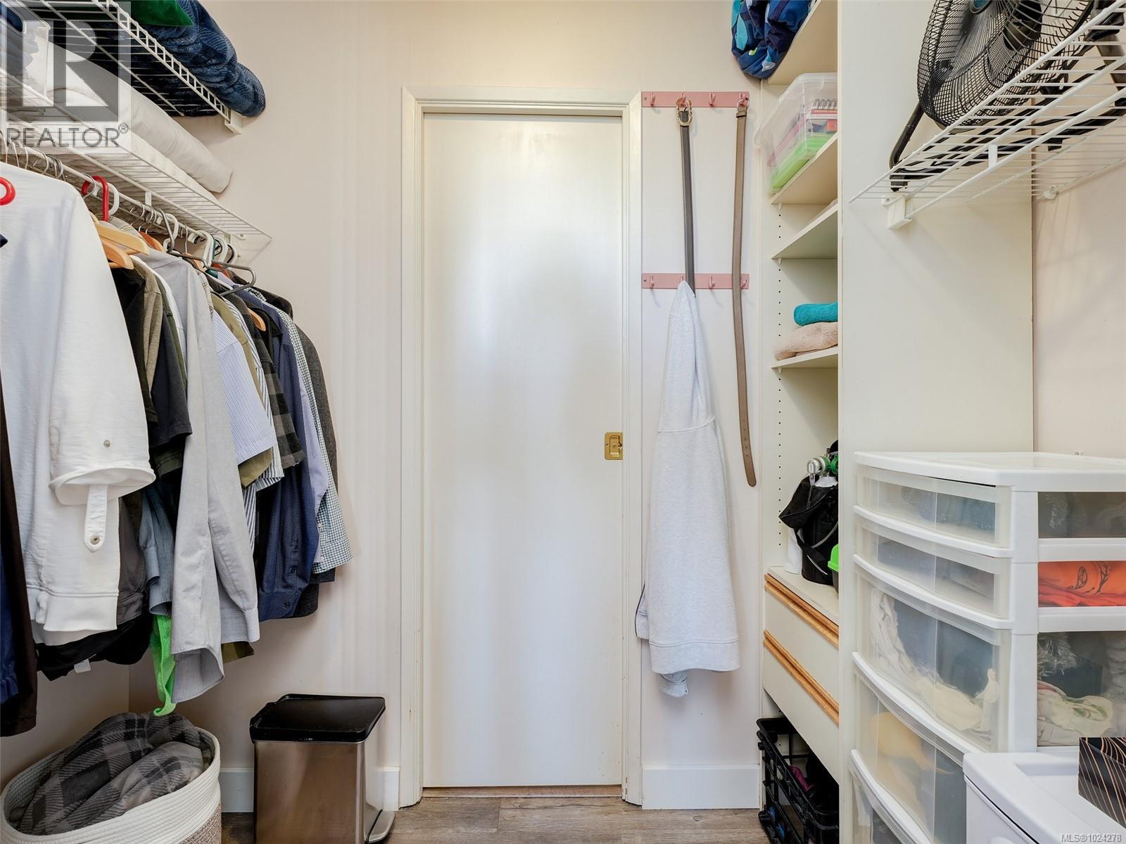 905 325 Maitland St, Victoria, British Columbia  V9A 7E9 - Photo 14 - 1024278