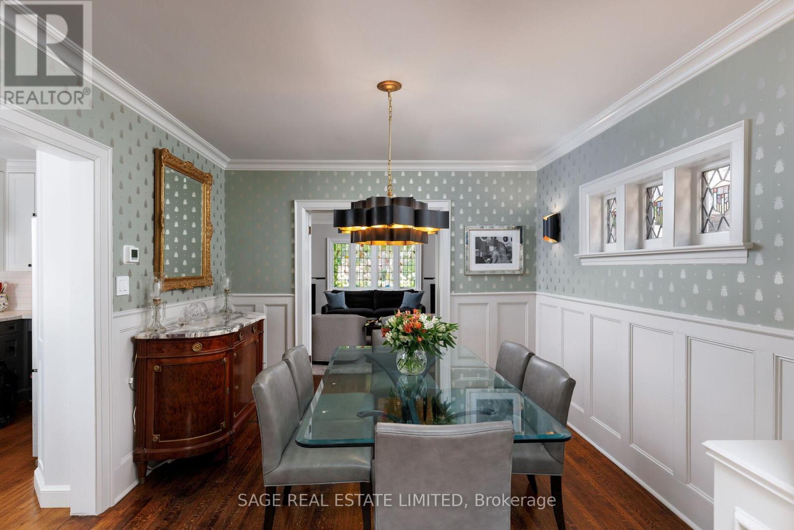 35 Grenview Boulevard N, Toronto, Ontario  M8X 2J9 - Photo 11 - W12758554