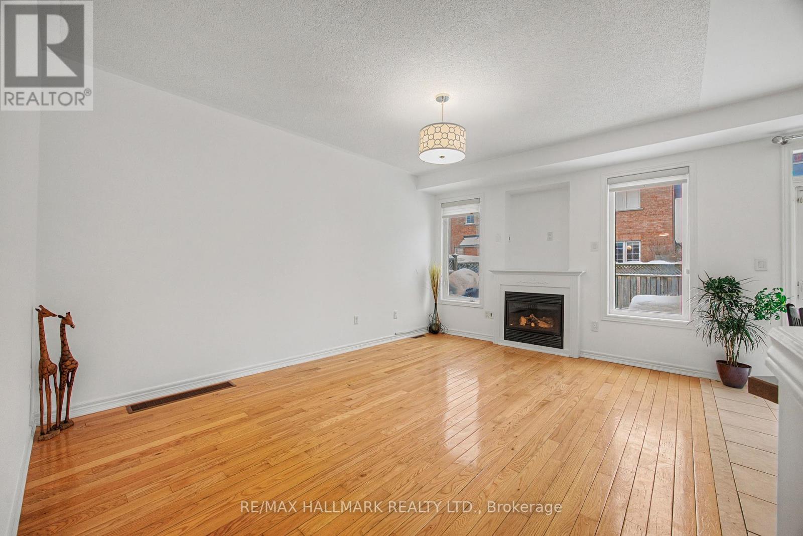 60 Cider Crescent, Richmond Hill, Ontario  L4E 4A4 - Photo 13 - N12736724