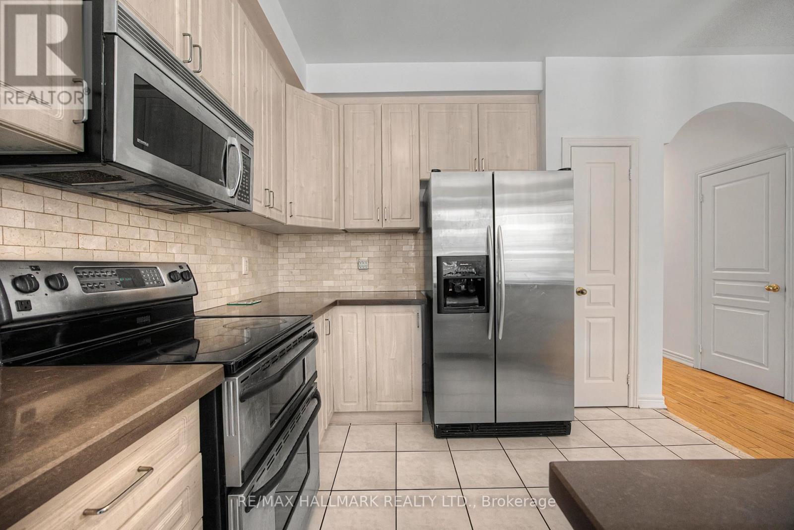 60 Cider Crescent, Richmond Hill, Ontario  L4E 4A4 - Photo 19 - N12736724