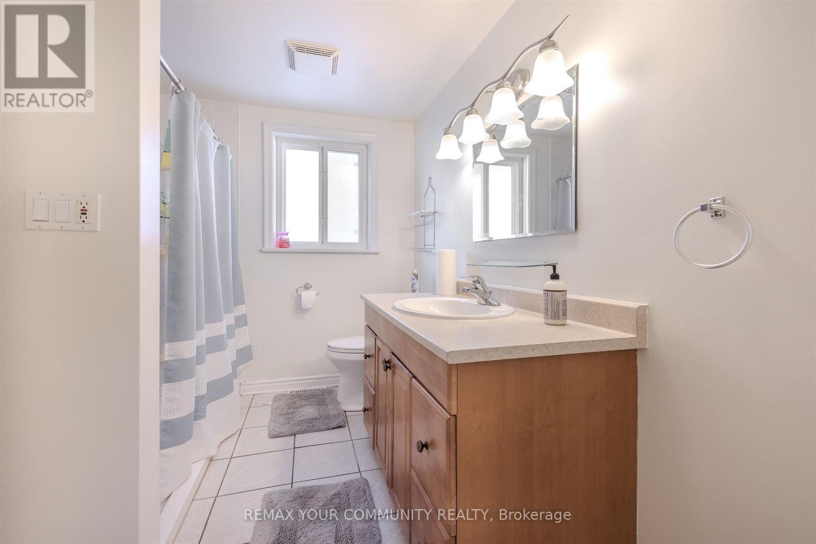 Upper - 18 Railway Street, Vaughan, Ontario  L6A 1P7 - Photo 34 - N12758670