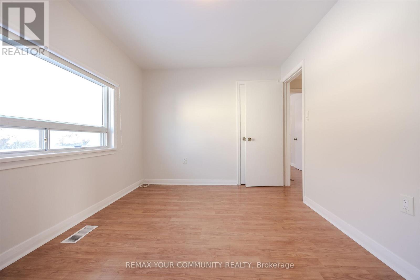 Upper - 18 Railway Street, Vaughan, Ontario  L6A 1P7 - Photo 33 - N12758670