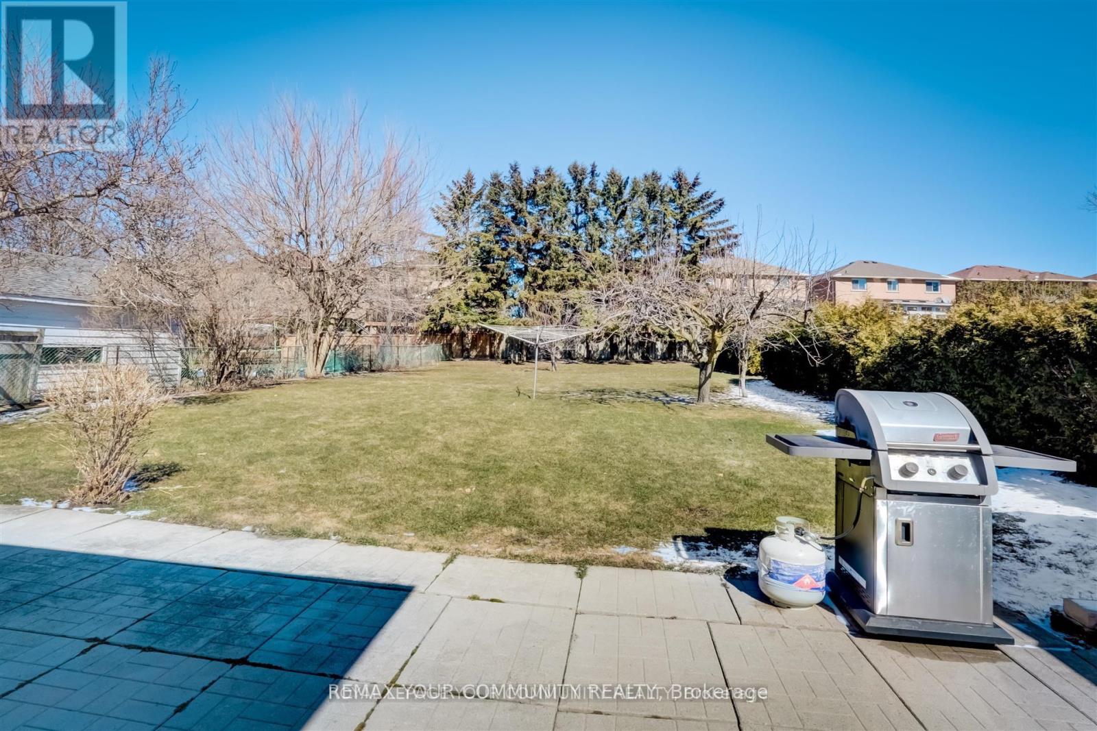 Upper - 18 Railway Street, Vaughan, Ontario  L6A 1P7 - Photo 36 - N12758670