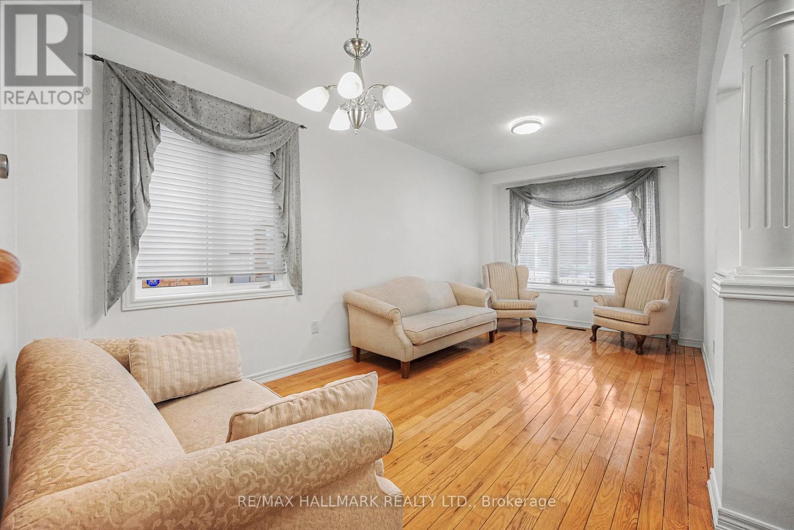 60 Cider Crescent, Richmond Hill, Ontario  L4E 4A4 - Photo 9 - N12736724