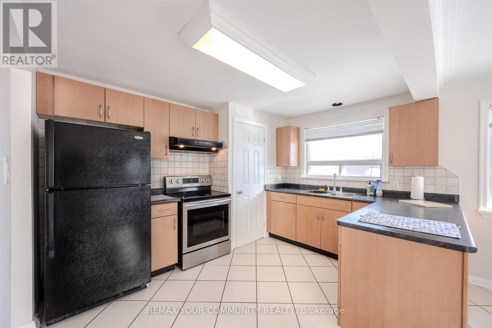 Upper - 18 Railway Street, Vaughan, Ontario  L6A 1P7 - Photo 19 - N12758670