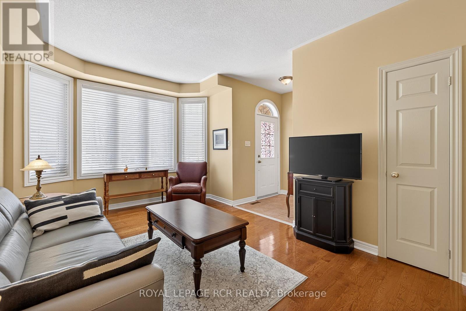 118 Riverlands Avenue, Markham, Ontario  L6B 1B6 - Photo 7 - N12758706