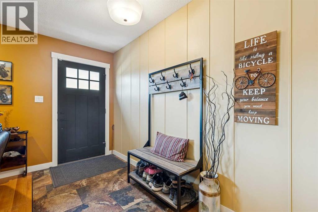 1507 Cayuga Drive Nw, Calgary, Alberta  T2L 0N1 - Photo 5 - A2283865