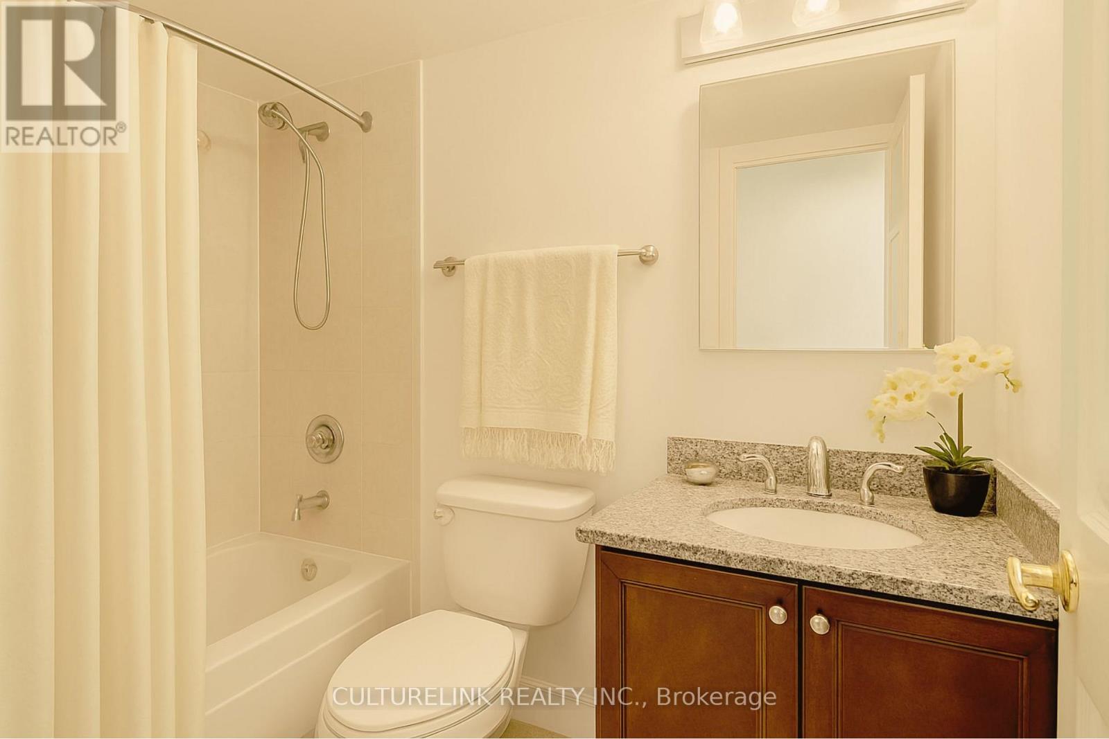 2209 - 5 Michael Power Place, Toronto, Ontario  M9A 0A3 - Photo 6 - W12671238