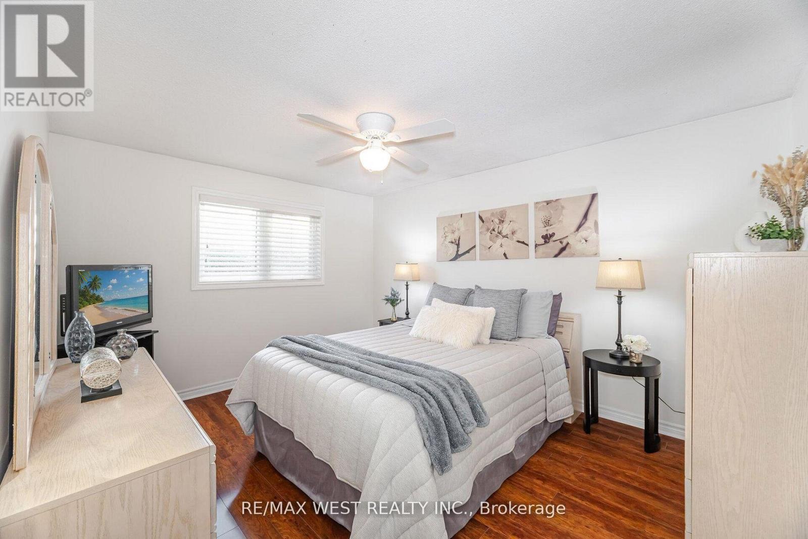 17 Malcolm Crescent, Brampton, Ontario  L6S 3C7 - Photo 13 - W12679760