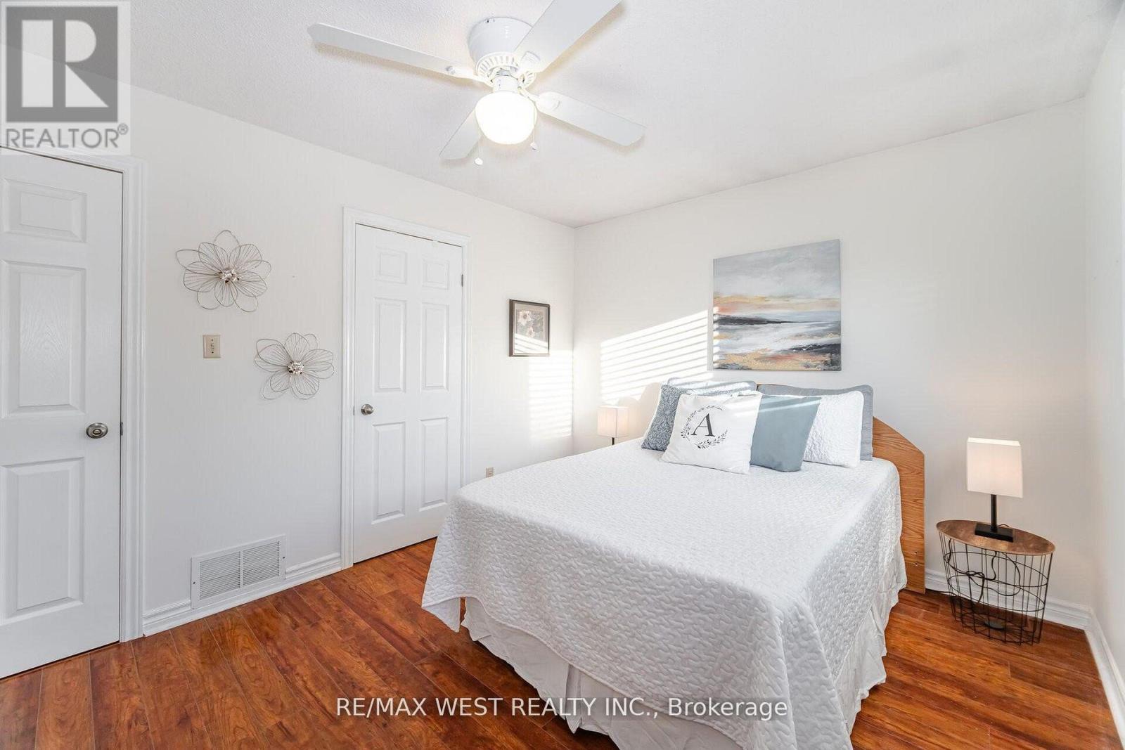 17 Malcolm Crescent, Brampton, Ontario  L6S 3C7 - Photo 15 - W12679760