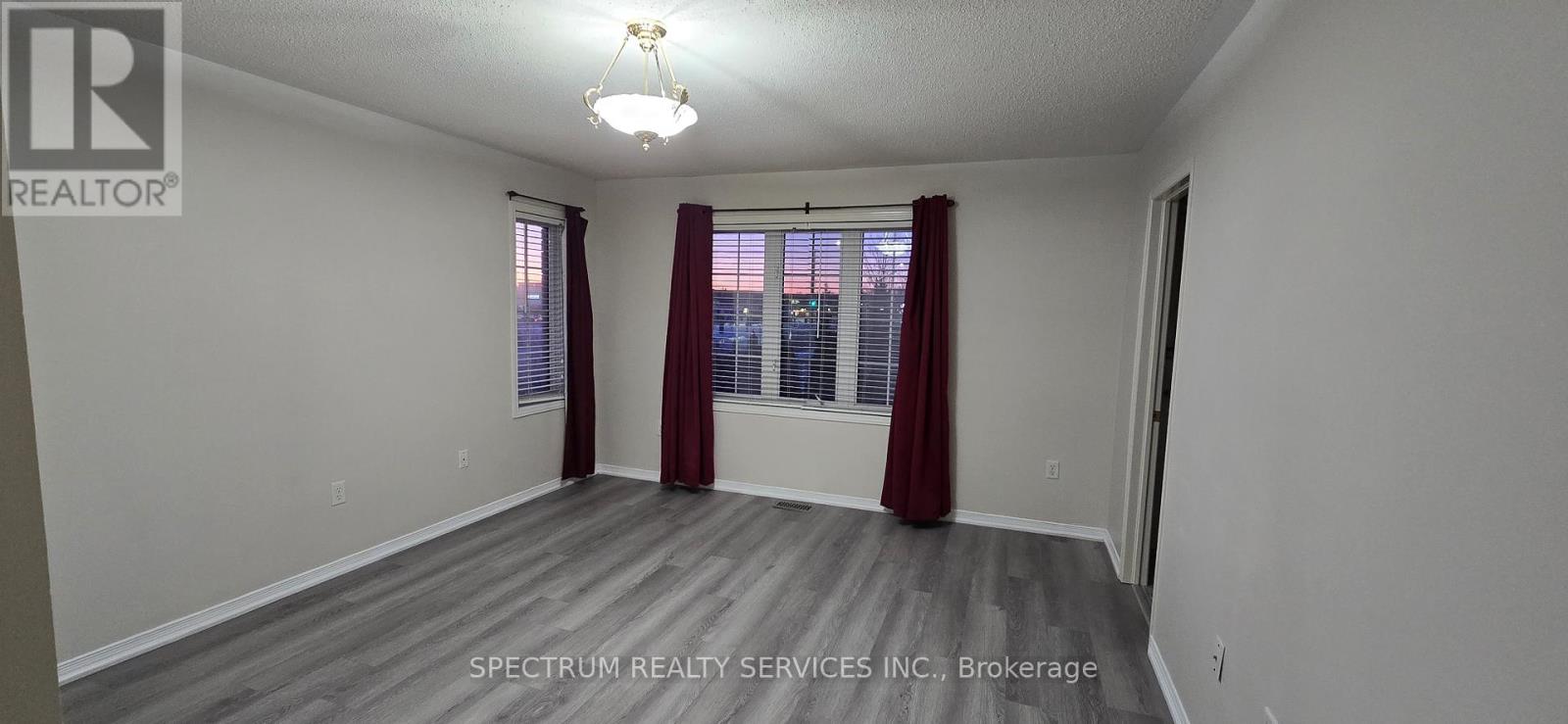 3475 Angel Pass Drive, Mississauga, Ontario  L5M 7N5 - Photo 13 - W12754960