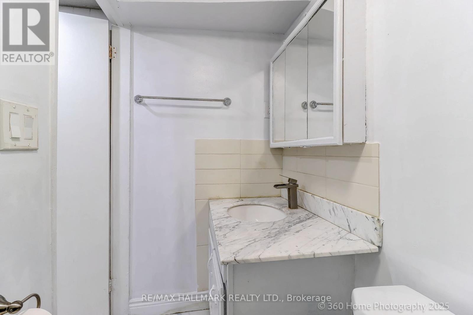 7 Grenadier Road, Brampton, Ontario  L6S 1T5 - Photo 33 - W12747406