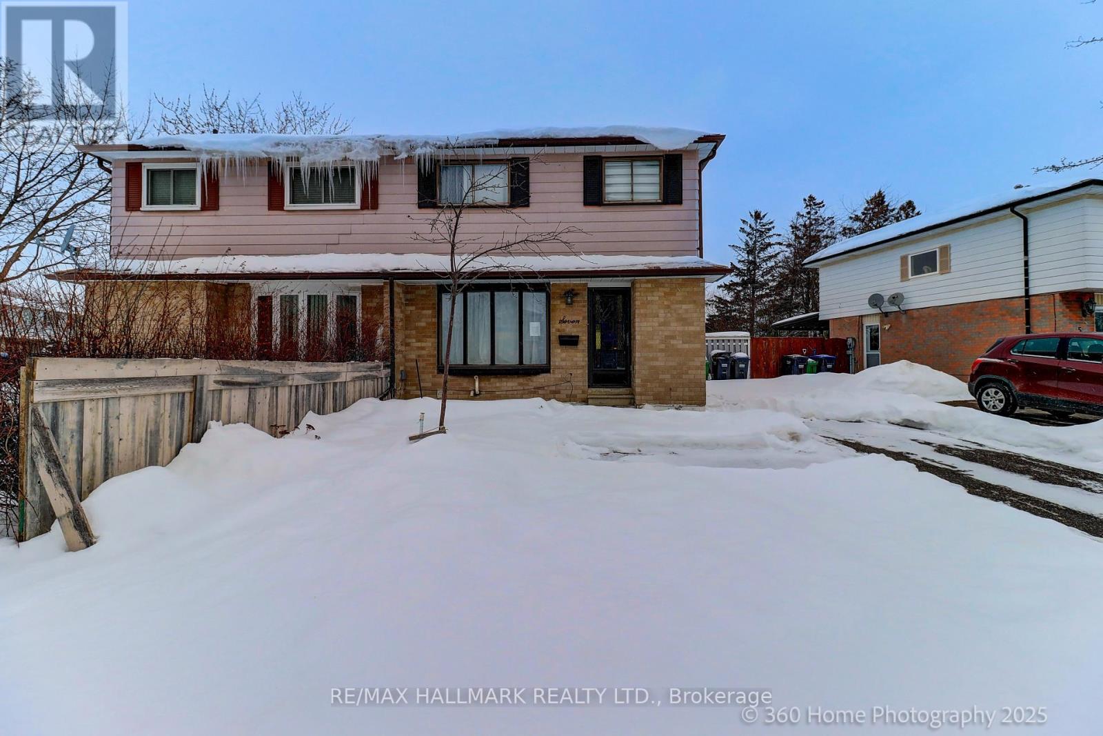 7 Grenadier Road, Brampton, Ontario  L6S 1T5 - Photo 2 - W12747406