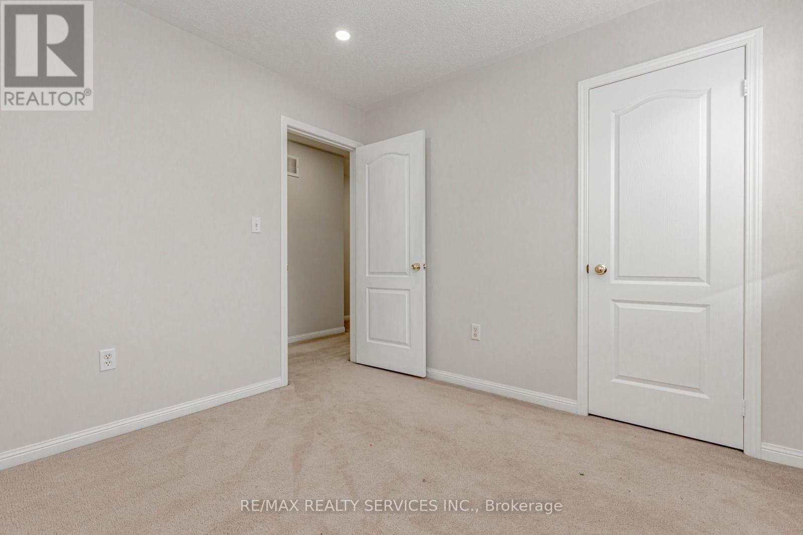 Upper - 106 Narrow Valley Crescent, Brampton, Ontario  L6R 2M6 - Photo 30 - W12758586