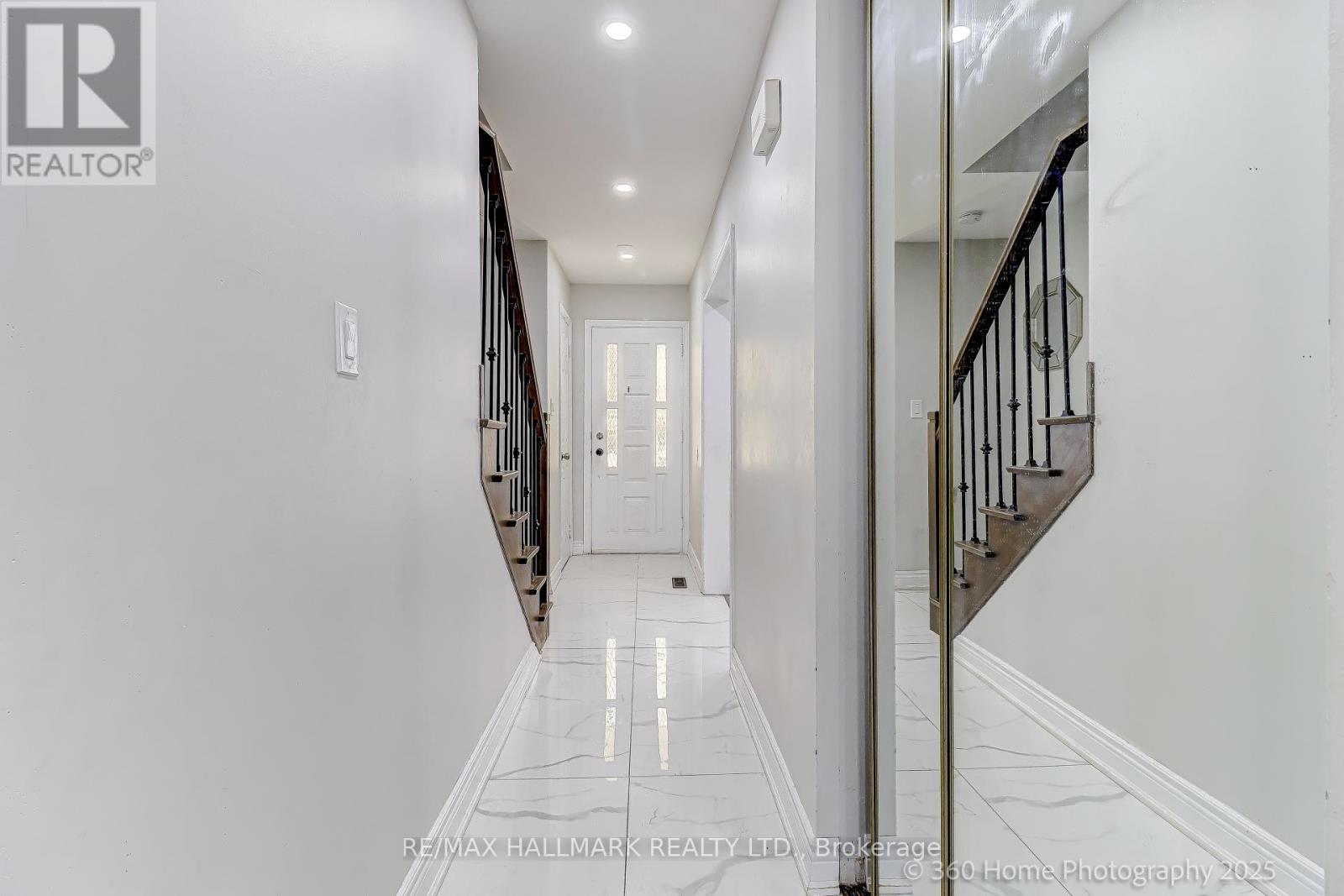 7 Grenadier Road, Brampton, Ontario  L6S 1T5 - Photo 14 - W12747406