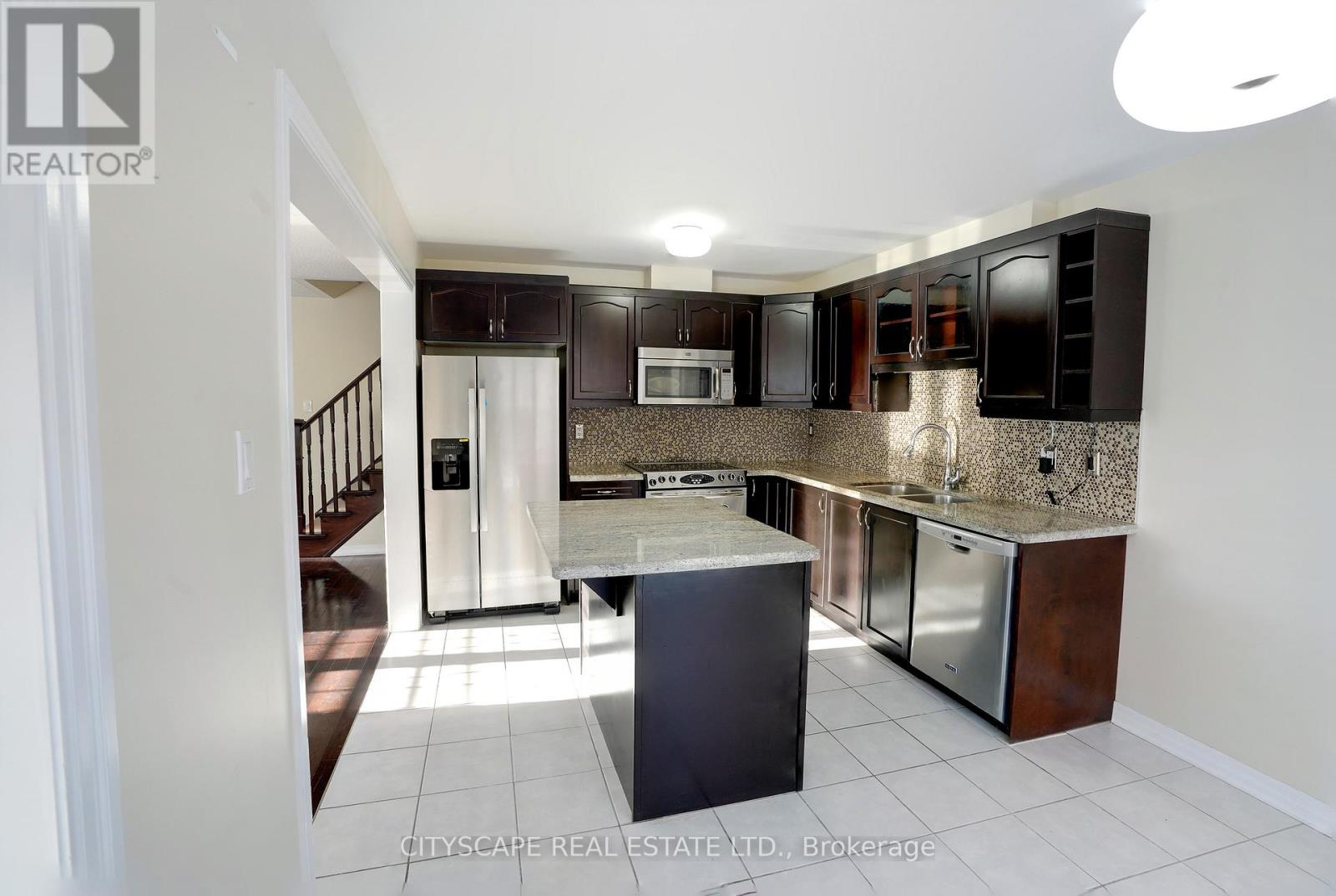 150 Leiterman Drive, Milton, Ontario  L9T 8B5 - Photo 15 - W12758604