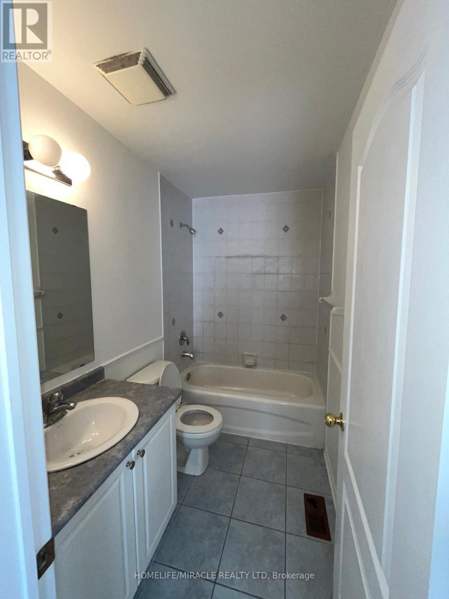 49 Sand Cherry Crescent, Brampton, Ontario  L6R 3B1 - Photo 20 - W12758652