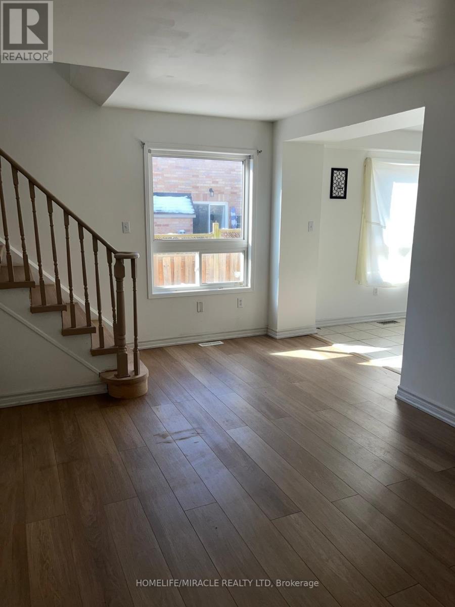 49 Sand Cherry Crescent, Brampton, Ontario  L6R 3B1 - Photo 5 - W12758652