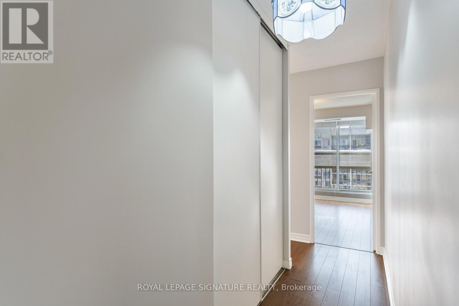 1503 - 1359 White Oaks Boulevard, Oakville, Ontario  L6H 2R8 - Photo 11 - W12758656