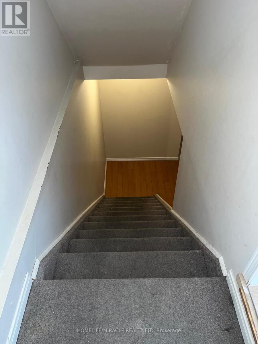 49 Sand Cherry Crescent, Brampton, Ontario  L6R 3B1 - Photo 18 - W12758652