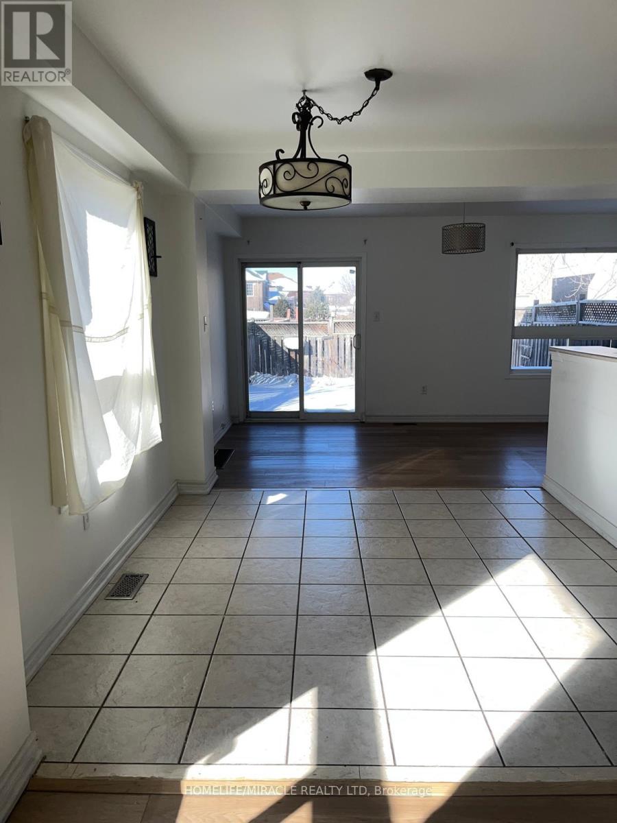 49 Sand Cherry Crescent, Brampton, Ontario  L6R 3B1 - Photo 10 - W12758652