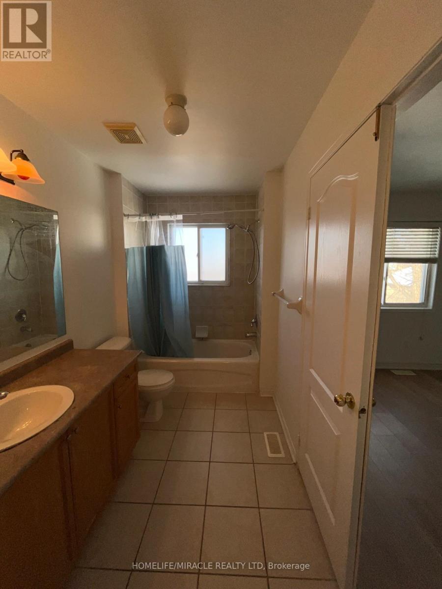 49 Sand Cherry Crescent, Brampton, Ontario  L6R 3B1 - Photo 29 - W12758652