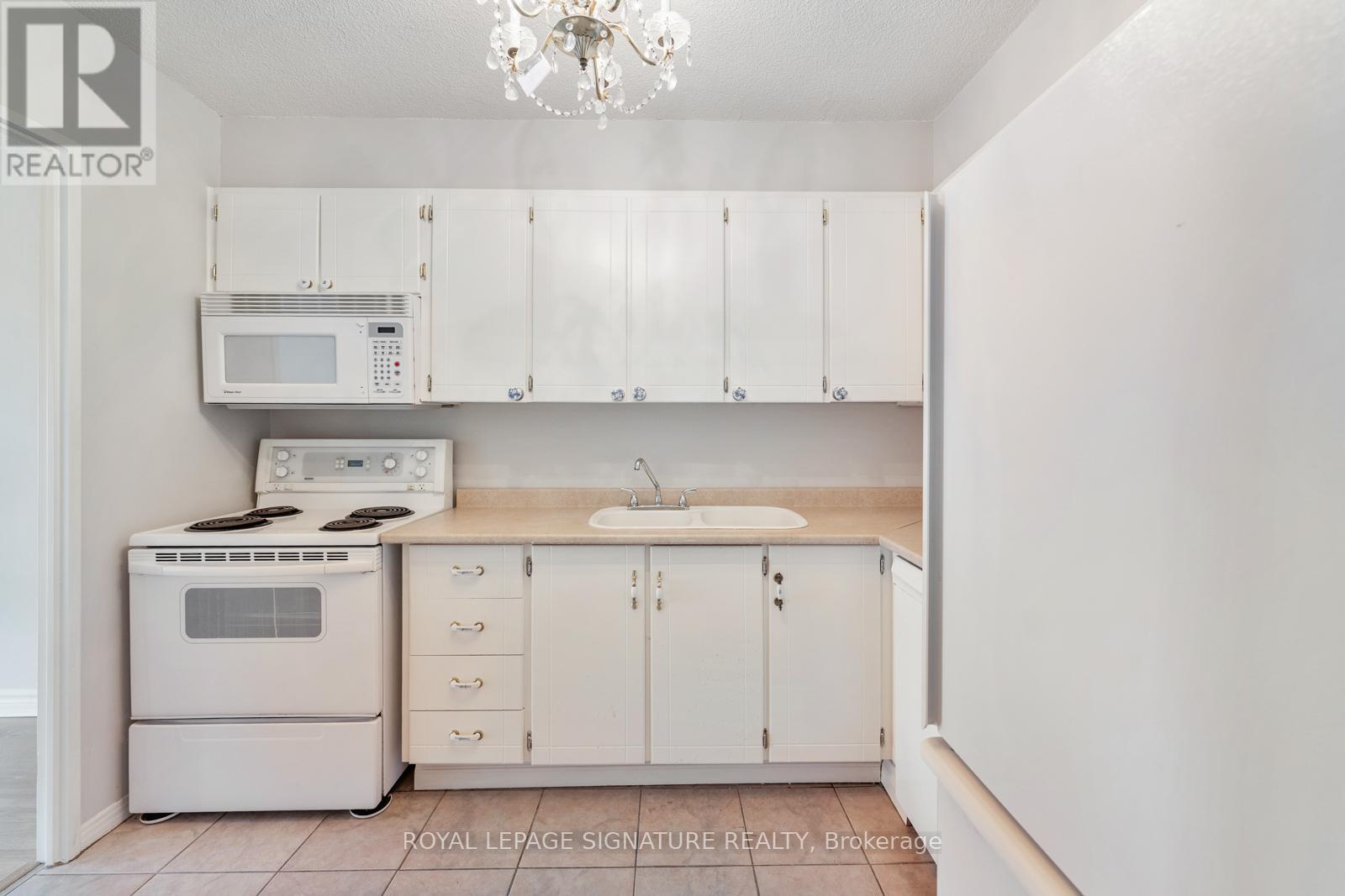 1503 - 1359 White Oaks Boulevard, Oakville, Ontario  L6H 2R8 - Photo 4 - W12758656