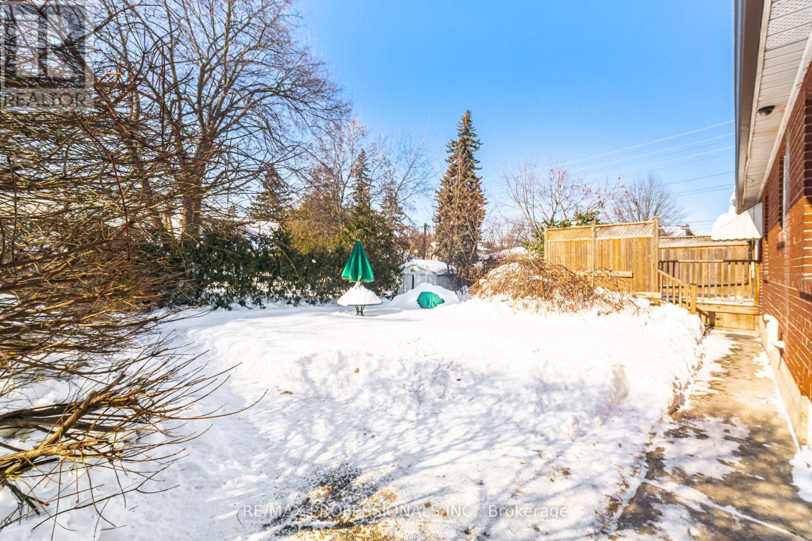 318 Park Lawn Road, Toronto, Ontario  M8Y 3K2 - Photo 30 - W12758692