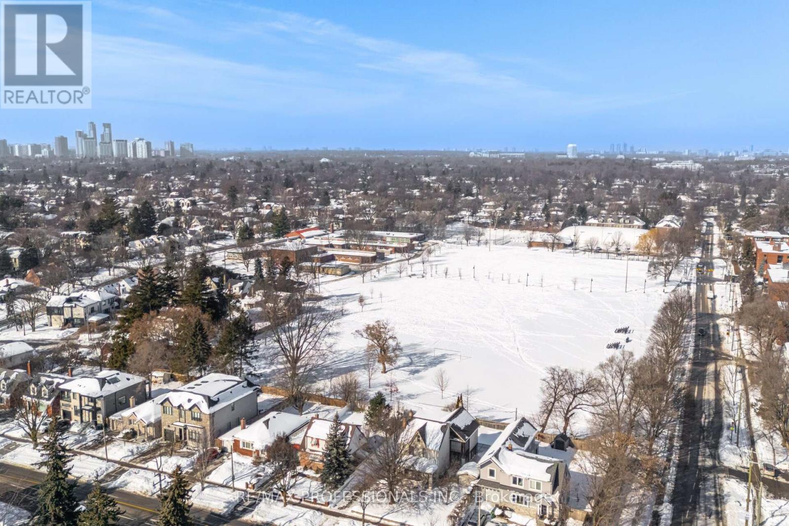 318 Park Lawn Road, Toronto, Ontario  M8Y 3K2 - Photo 38 - W12758692