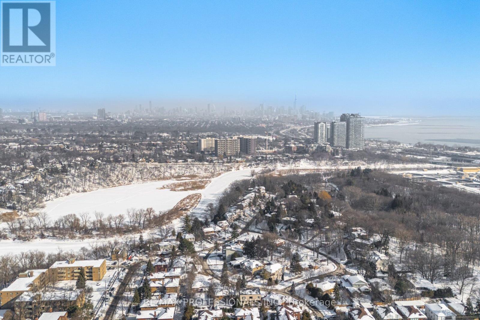 318 Park Lawn Road, Toronto, Ontario  M8Y 3K2 - Photo 39 - W12758692