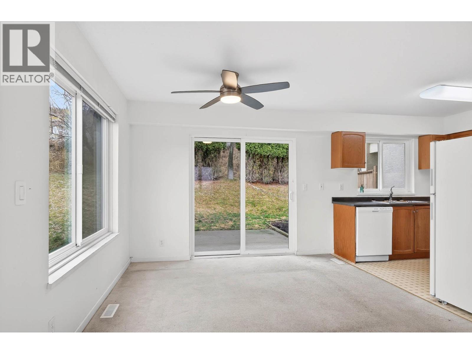 2050 Qu'appelle Boulevard Unit# 14, Kamloops, British Columbia  V2E 2R4 - Photo 9 - 10374854